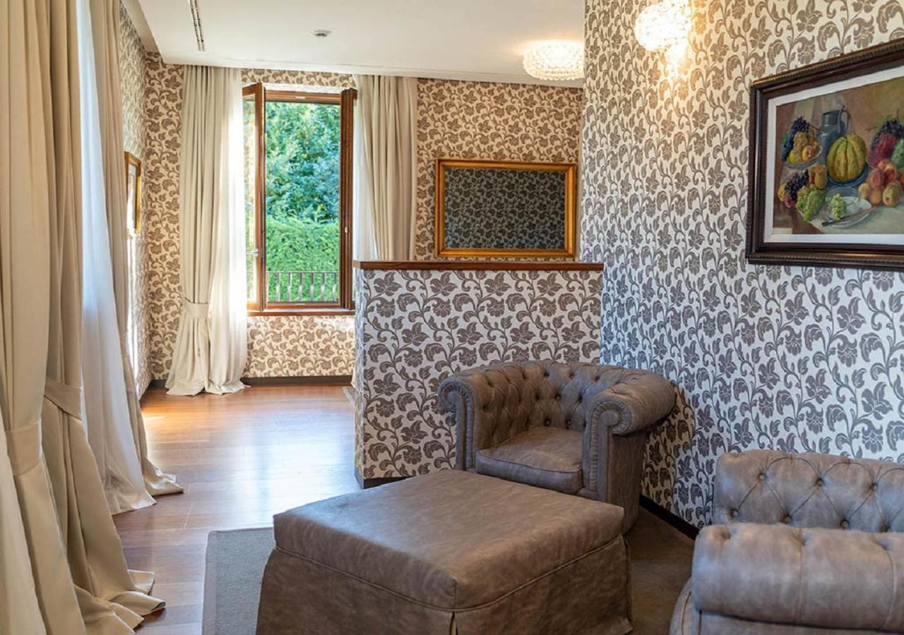 Villa Lario Resort Mandello Манделло-дель-Ларіо Екстер'єр фото