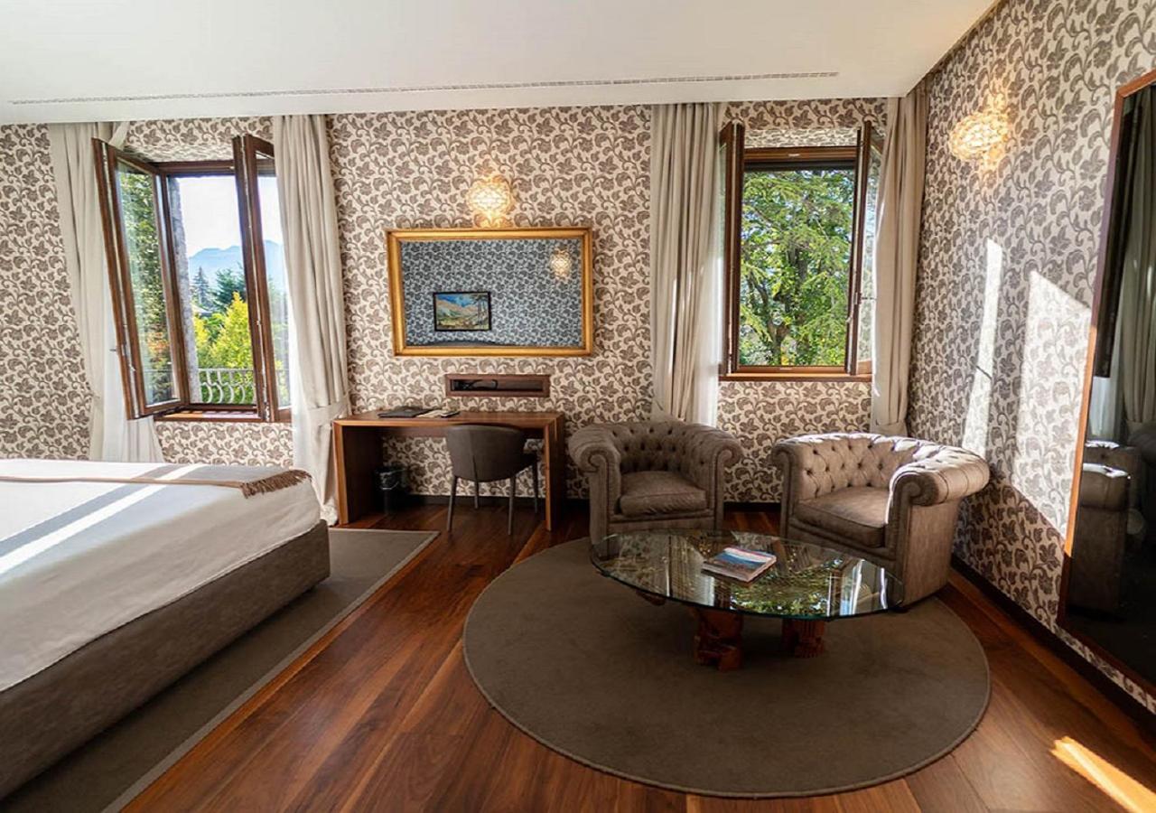 Villa Lario Resort Mandello Манделло-дель-Ларіо Екстер'єр фото